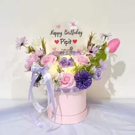 Bloom Box Akrilik Ucapan Ulang Tahun Mahakam Ulu